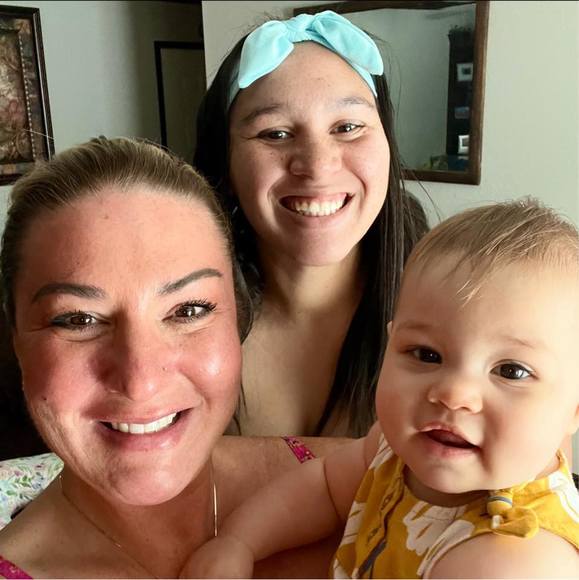 Meet your Posher, Christie - Picture 1 of 1